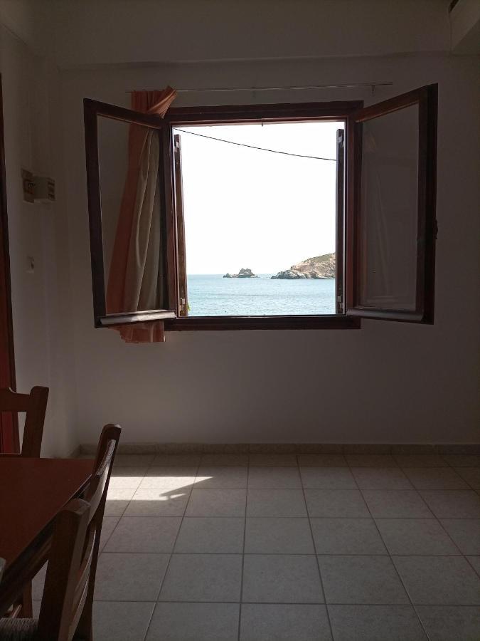 Anatoli Lygaria Apartments On The Beach Ligaria  Eksteriør billede